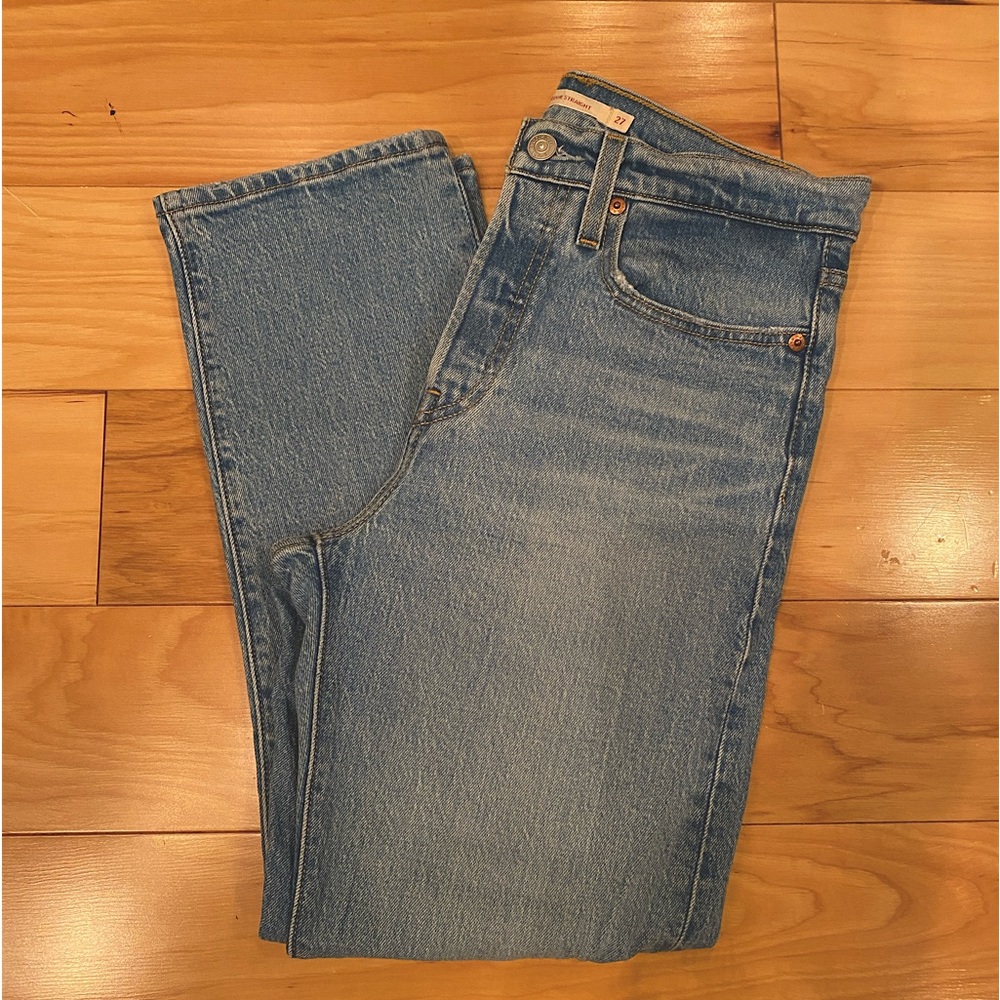 Levi’s Wedgie Straight